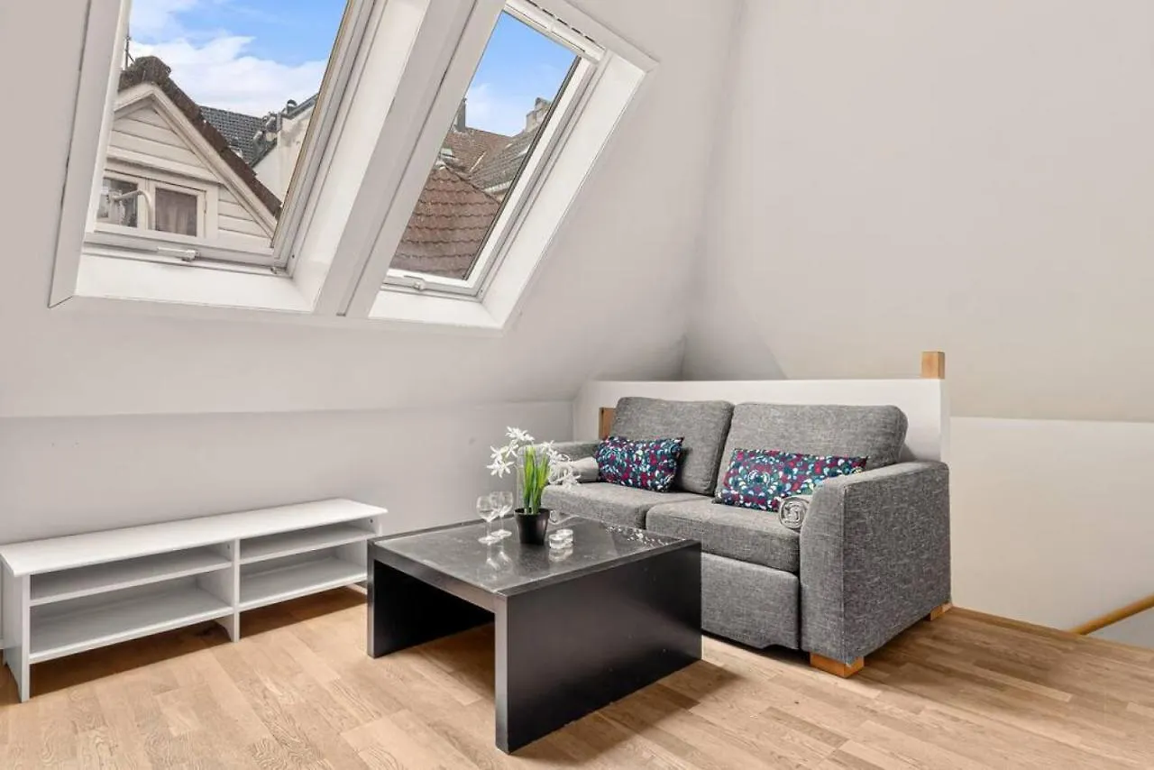 Дом отдыха Dinbnb Homes I 4-Apartment House In Idyllic Location Берген